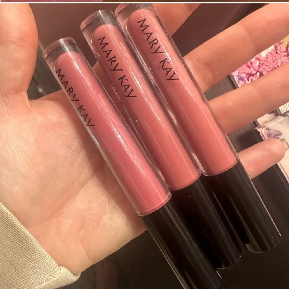 Mary Kay Unlimited Lip Gloss in Unique Mauve Price Is For Just One Lip Gloss